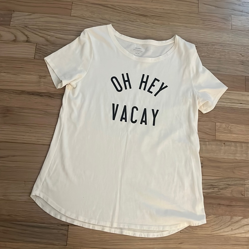 Old navy graphic T